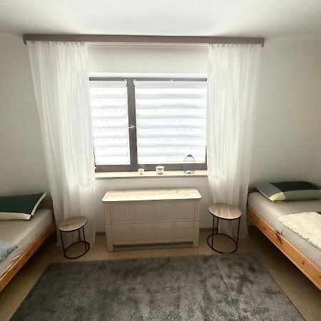 Schoenes, Friedliches Zimmer Apartment Augsburg Luaran gambar
